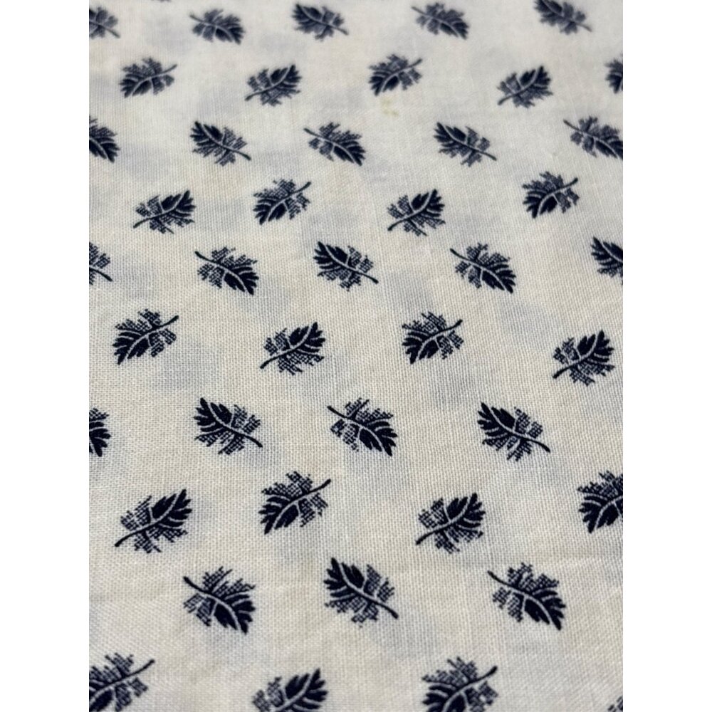 Navy Blue Leaf Print Cotton Quilting Fabric Fat Quarter 18x21" for Crafts & Sewi